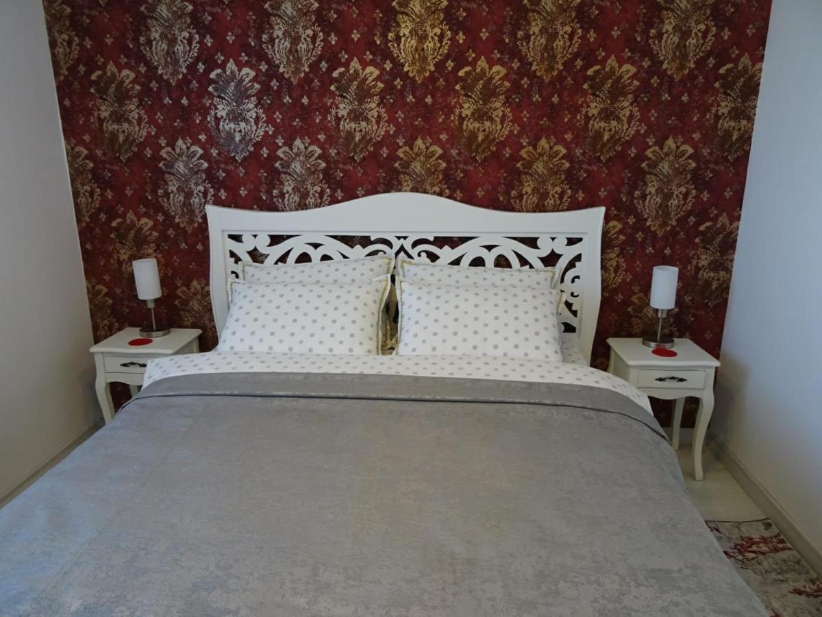 Carla'S Apart Palas-Hala Centrala 1 Bedroom, Airport Shuttle Iasi Ngoại thất bức ảnh